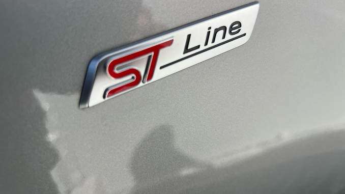 Ford Puma 1.0 EcoBoost Hybrid mHEV ST-Line Black Package 5dr Petrol Hatchback - Image 39